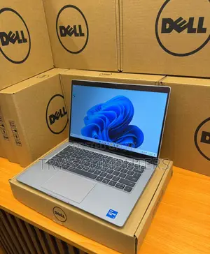 New Laptop Dell Latitude 5320 2-in-1 8GB Intel Core i5 SSD 256GB