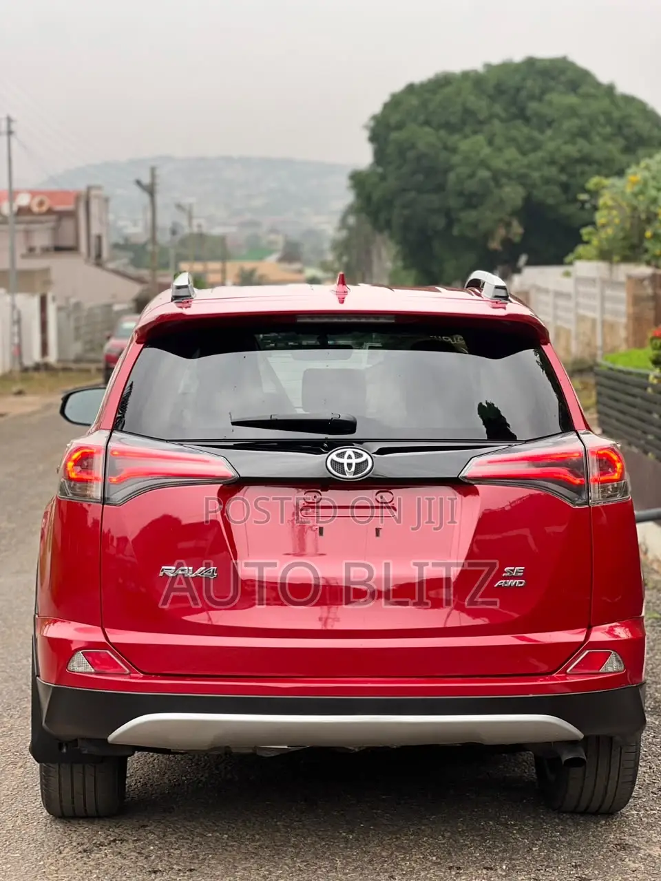 Toyota RAV4 2017 Red