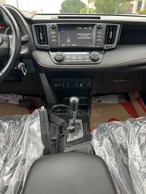 Toyota RAV4 2017 Red