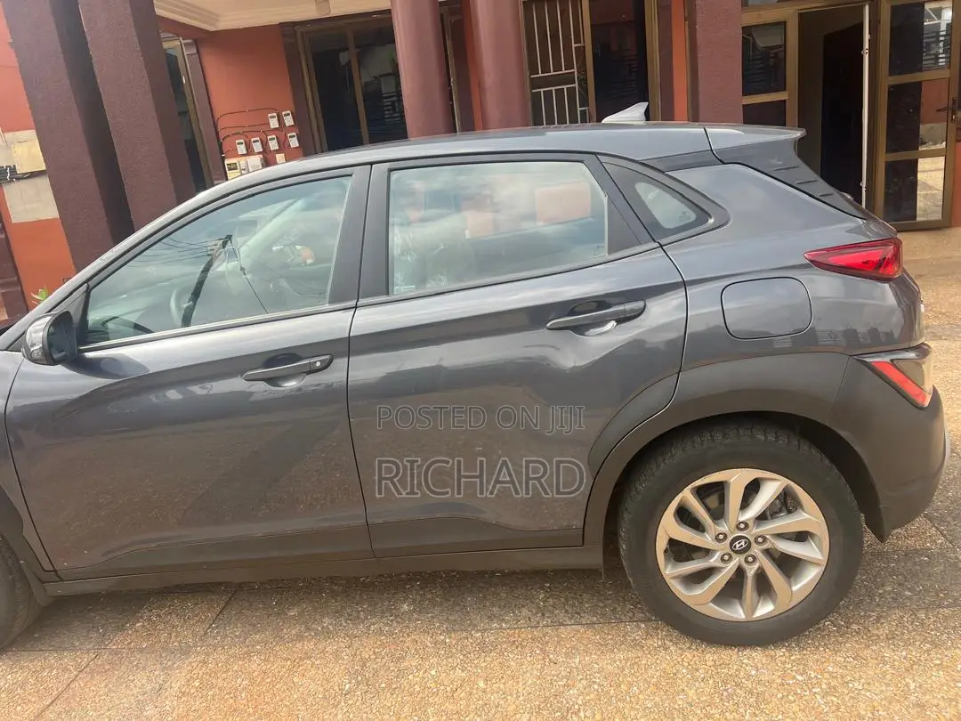 Hyundai Kona SEL 2023 Gray