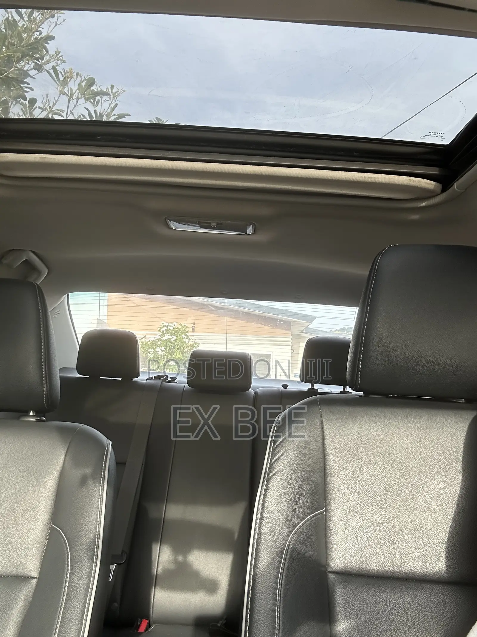 Toyota Corolla LE 4dr Sedan (1.8L 4cyl CVT) 2014 Silver