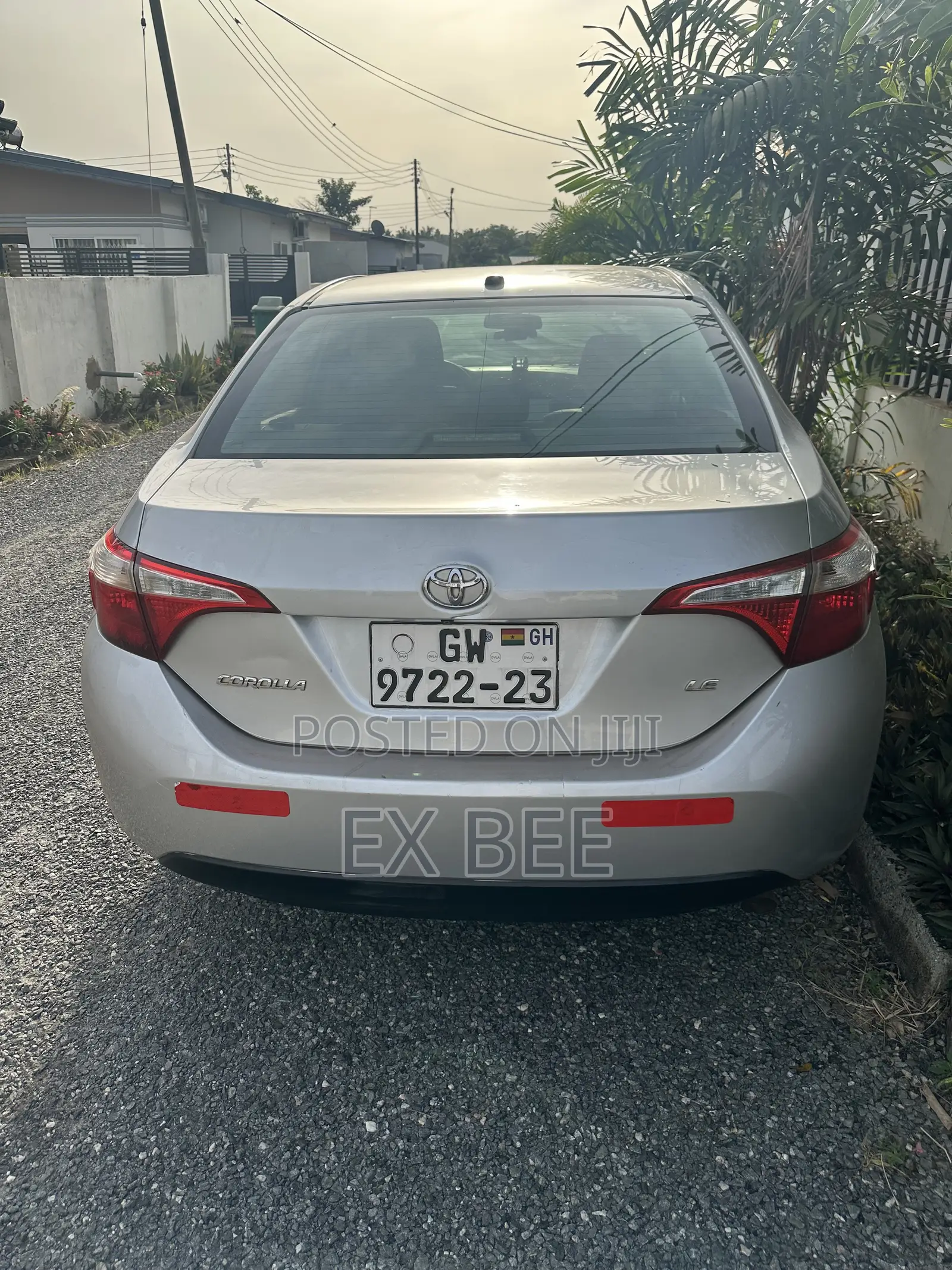 Toyota Corolla LE 4dr Sedan (1.8L 4cyl CVT) 2014 Silver
