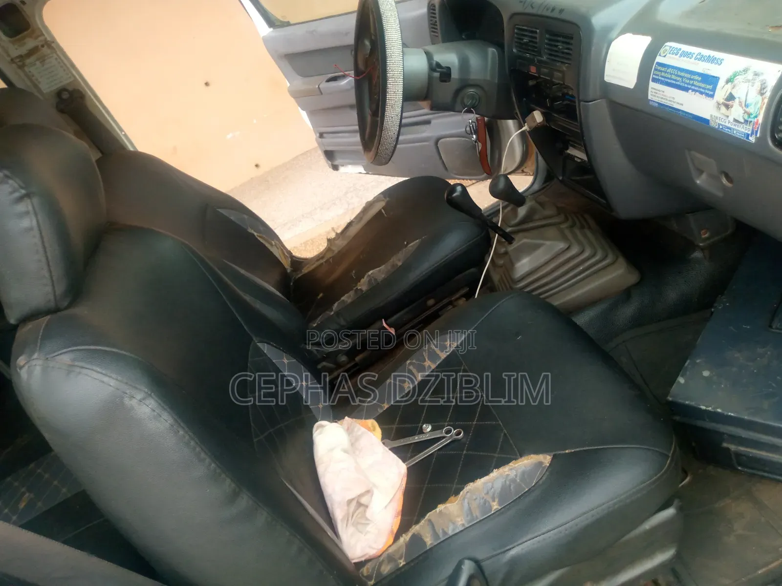 Nissan Hardbody 2008 White