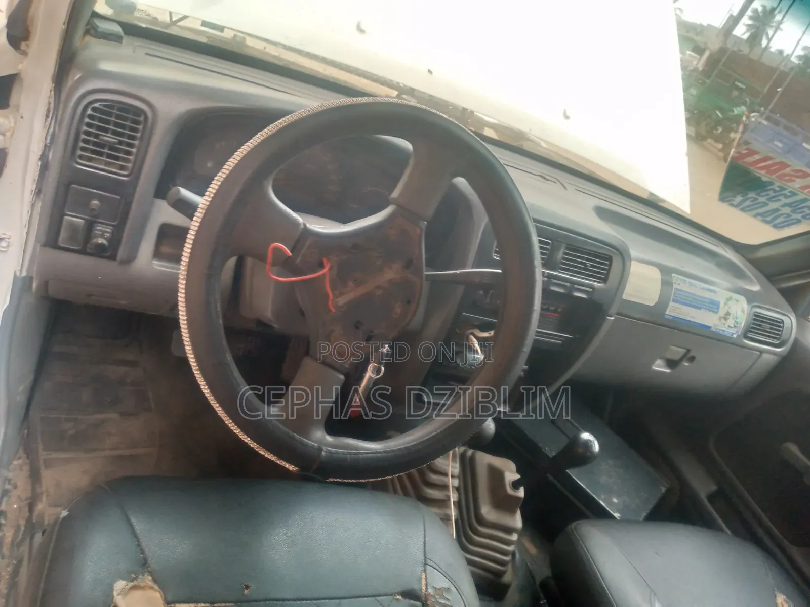 Nissan Hardbody 2008 White