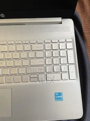 Laptop HP 15s 8GB Intel Core i3 SSD 256GB