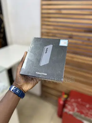 New Samsung Galaxy Z Fold6 256 GB Gray