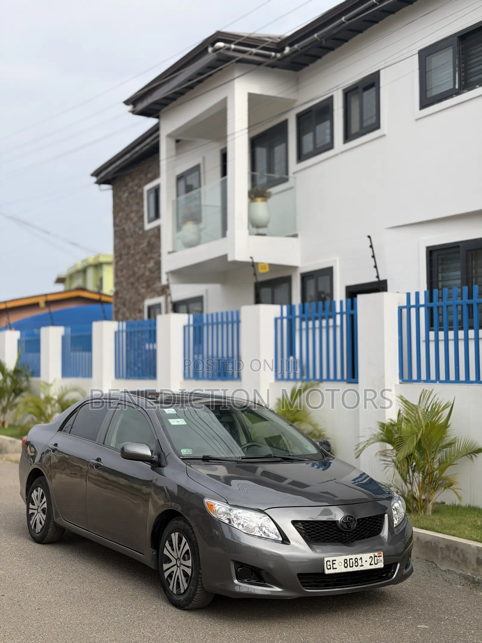 Toyota Corolla LE 4dr Sedan (1.8L 4cyl 4A) 2010 White