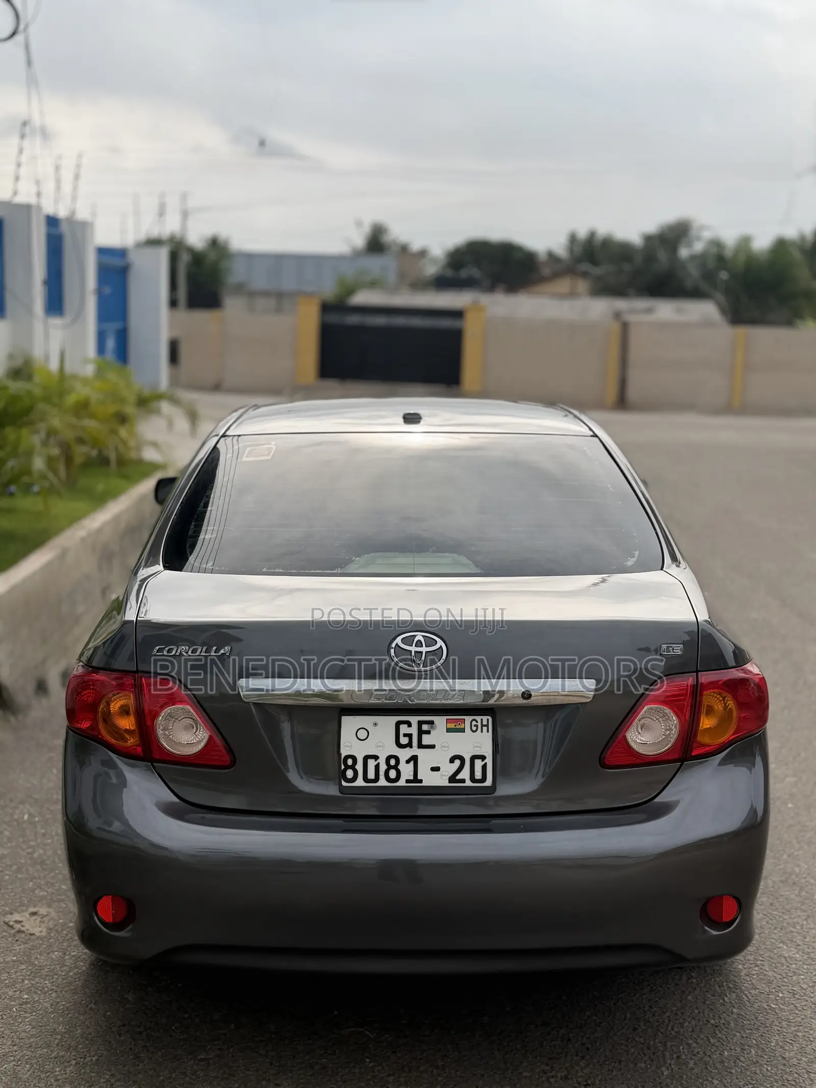 Toyota Corolla LE 4dr Sedan (1.8L 4cyl 4A) 2010 White