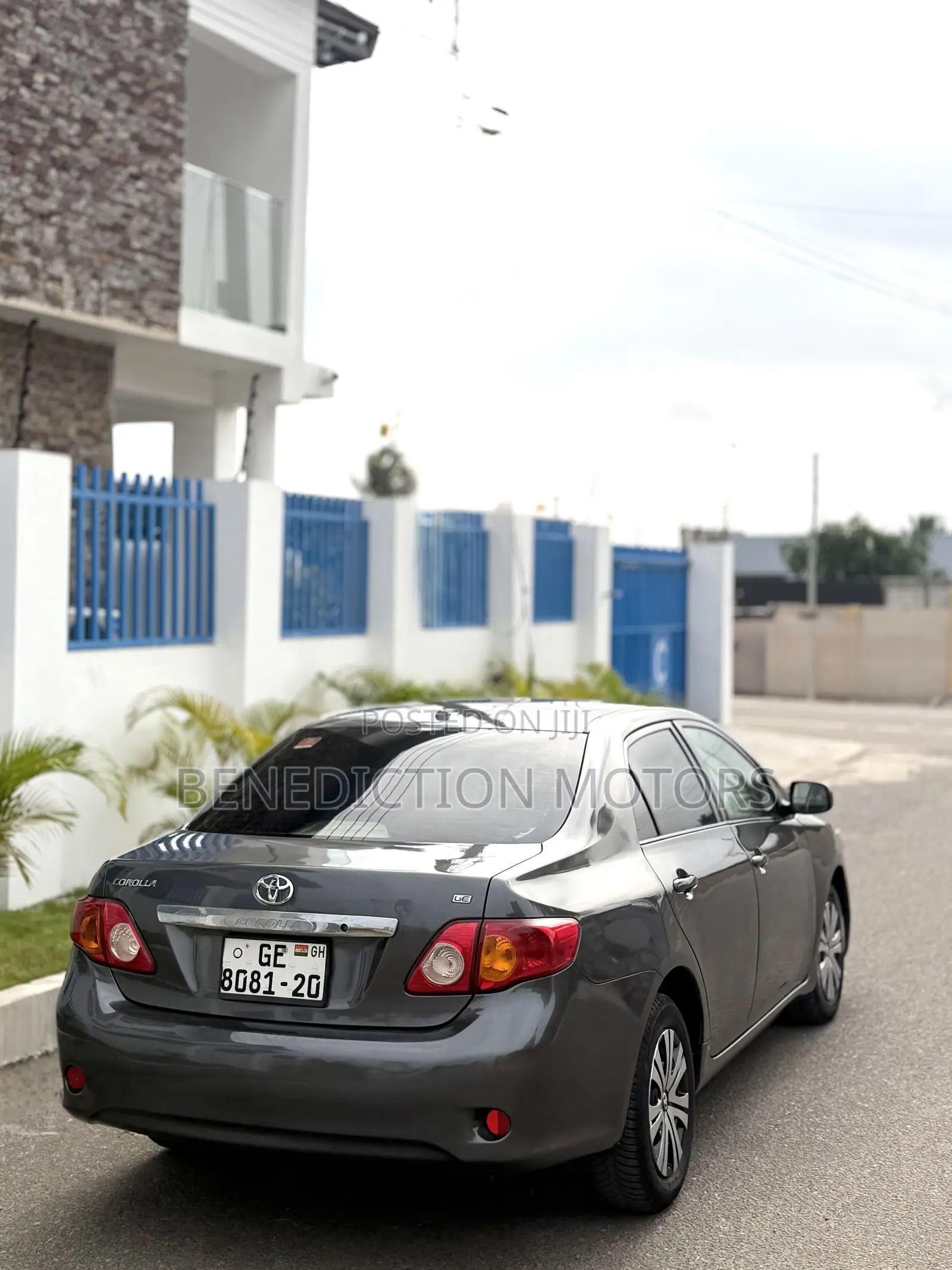 Toyota Corolla LE 4dr Sedan (1.8L 4cyl 4A) 2010 White