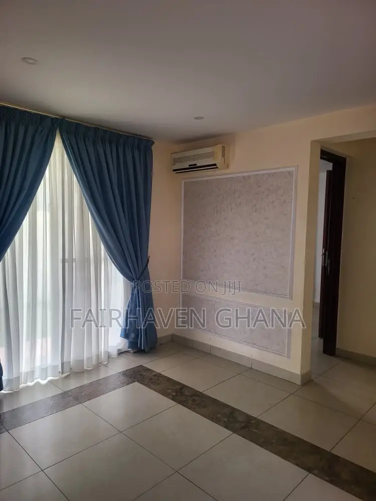 4bdrm Townhouse / Terrace in Fairhaven Properties, Teshie for rent