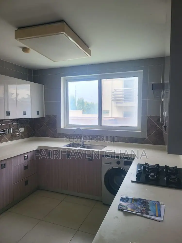 4bdrm Townhouse / Terrace in Fairhaven Properties, Teshie for rent
