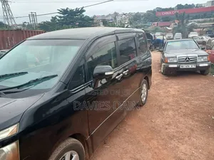 Toyota Voxy 2013 Black