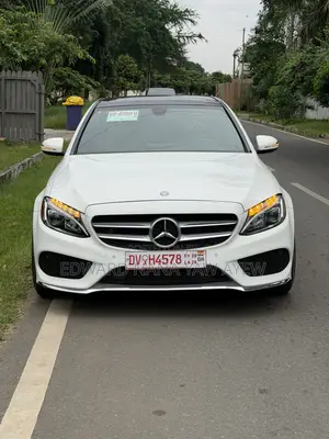 Mercedes-Benz C300 Luxury 4Matic Sedan AWD (2.0L 4cyl 7A) 2016 White