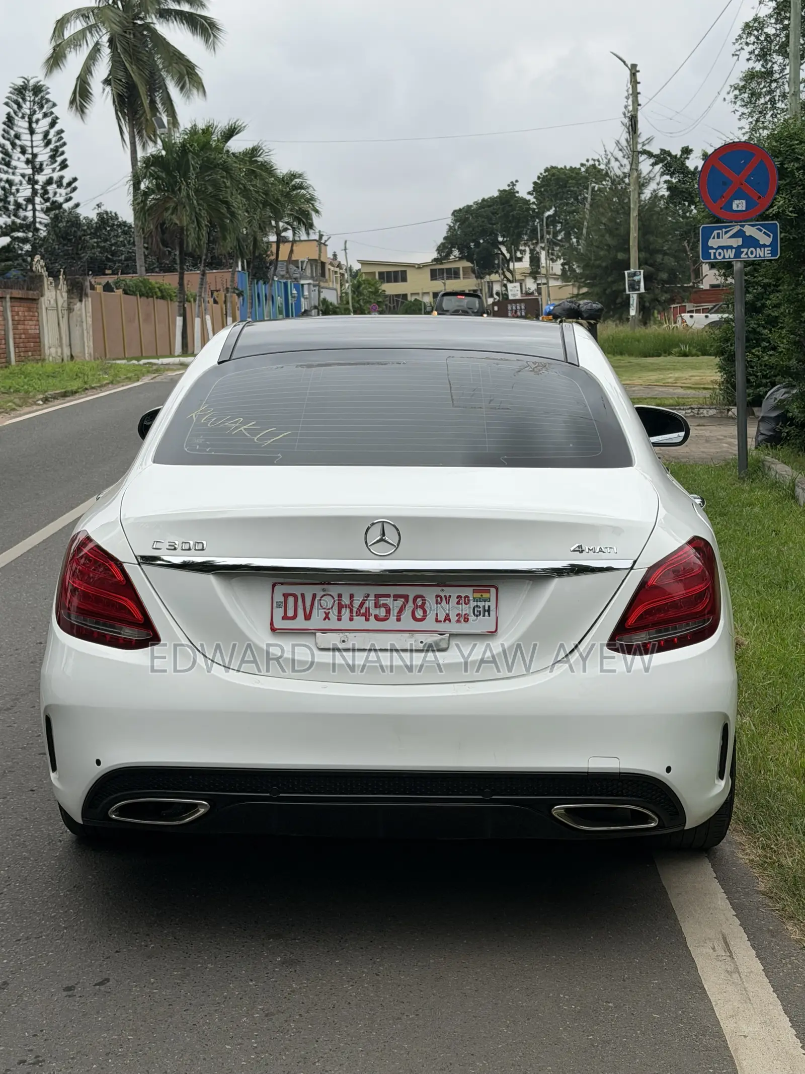 Mercedes-Benz C300 Luxury 4Matic Sedan AWD (2.0L 4cyl 7A) 2016 White
