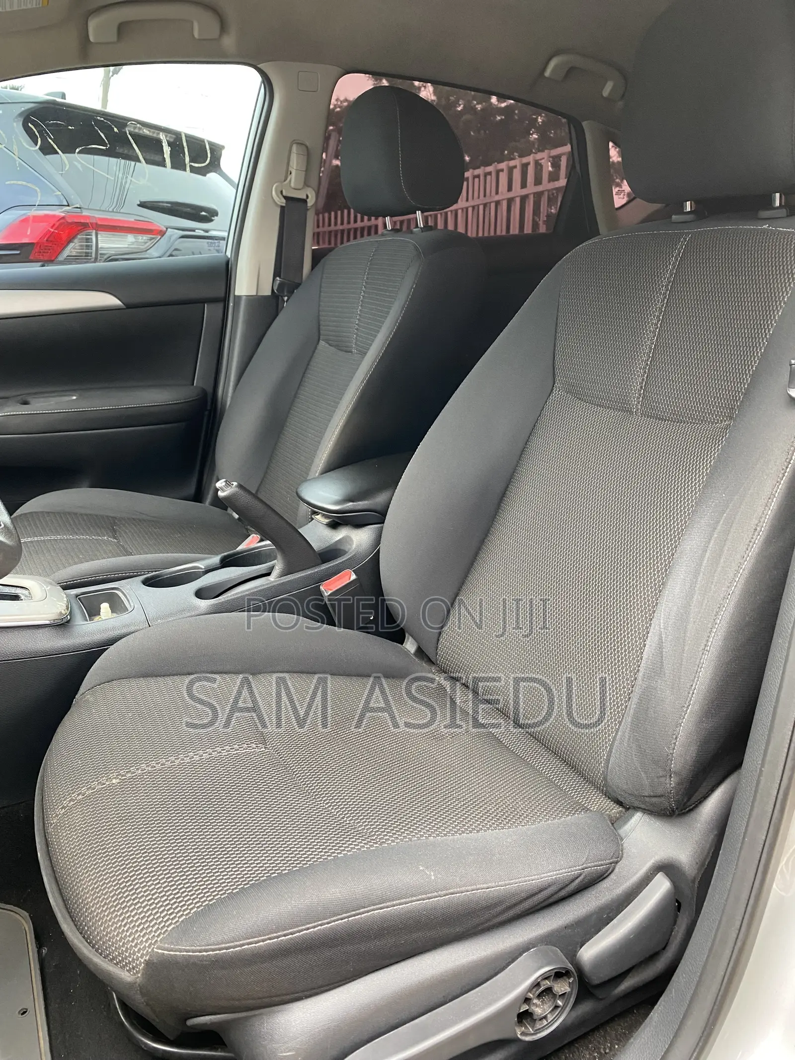 Nissan Sentra SL 4dr Sedan (1.8L 4cyl CVT) 2015 Silver