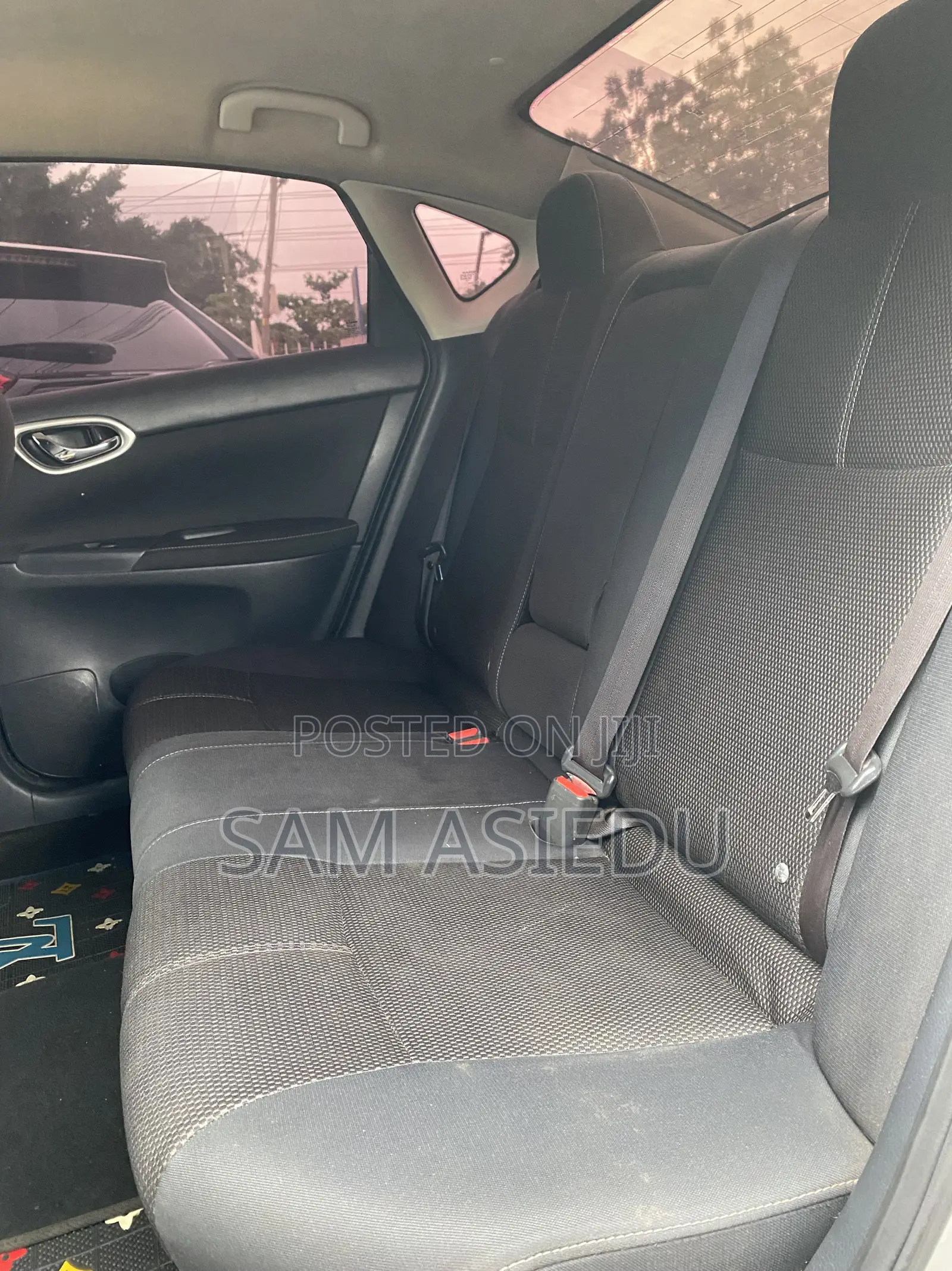 Nissan Sentra SL 4dr Sedan (1.8L 4cyl CVT) 2015 Silver