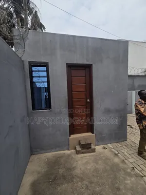 5bdrm House in Labone for rent