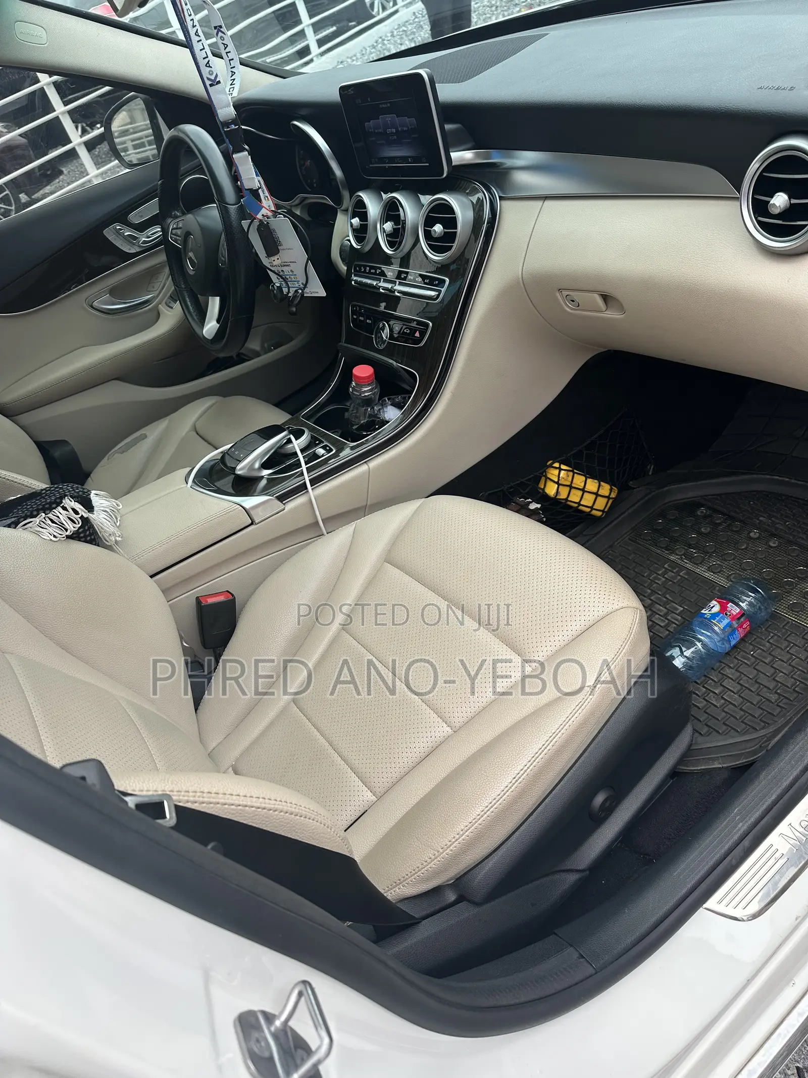Mercedes-Benz C300 Luxury 4matic Sedan AWD (2.0L 4cyl 7A) 2017 White