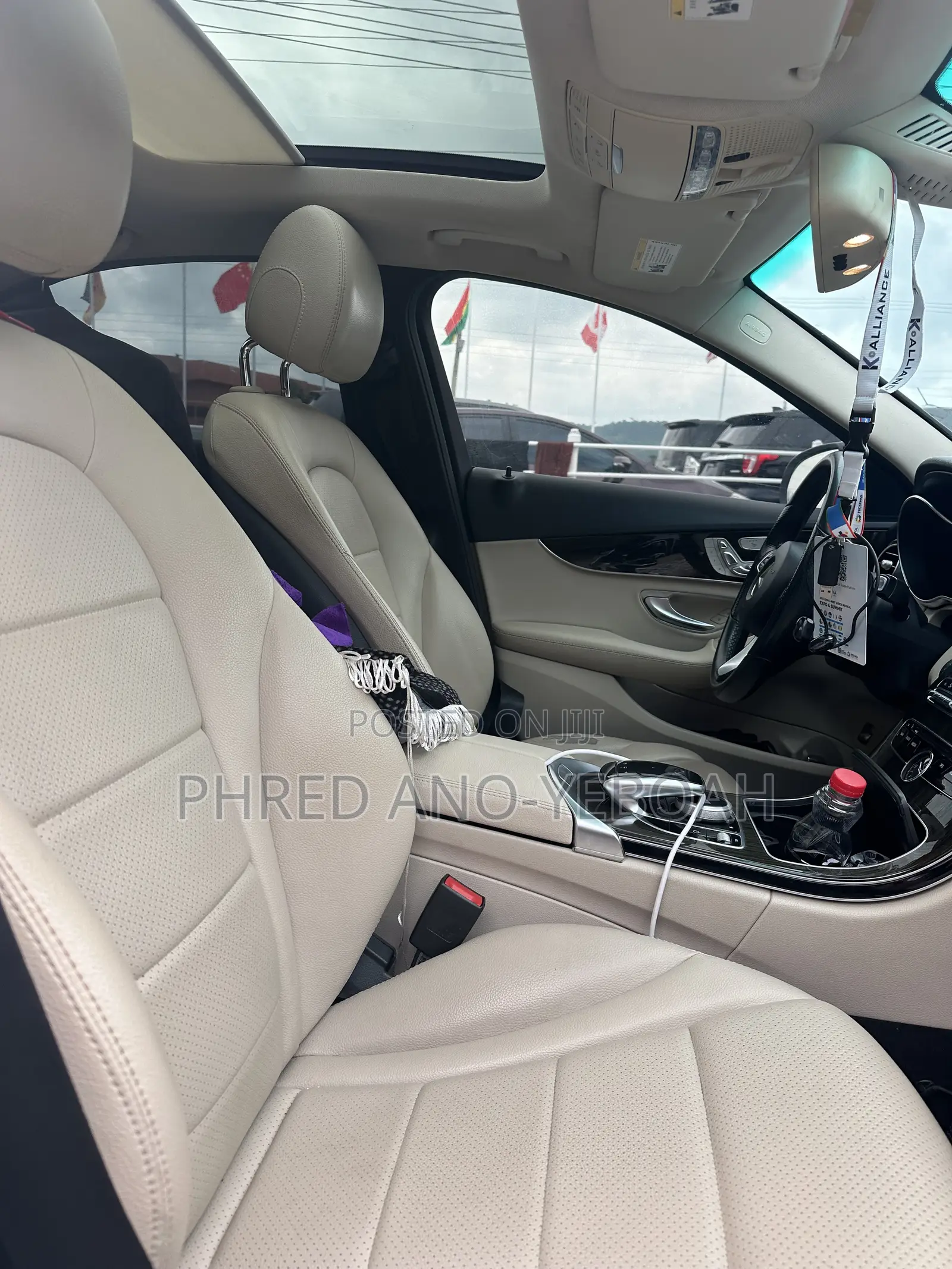 Mercedes-Benz C300 Luxury 4matic Sedan AWD (2.0L 4cyl 7A) 2017 White