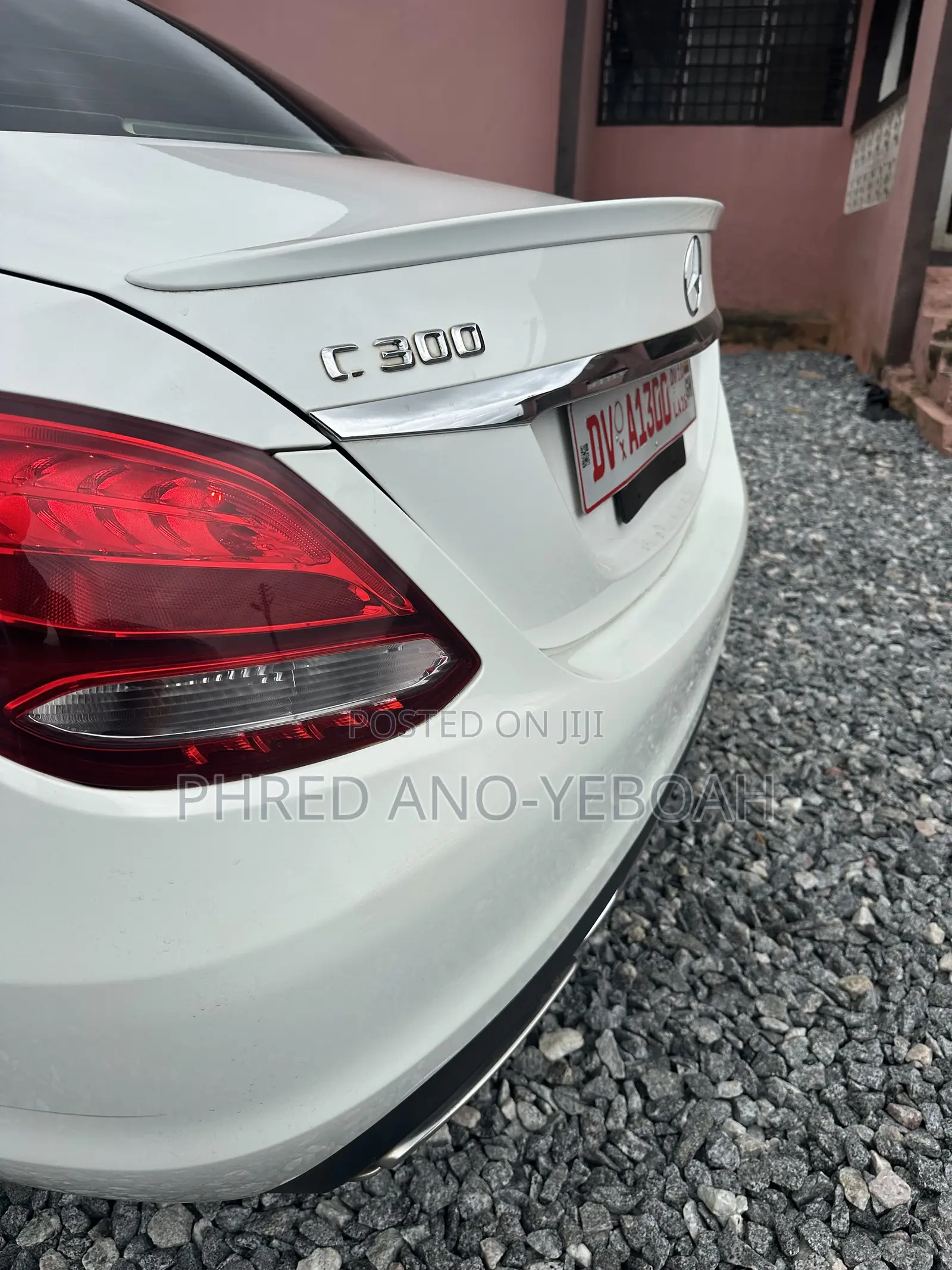 Mercedes-Benz C300 Luxury 4matic Sedan AWD (2.0L 4cyl 7A) 2017 White