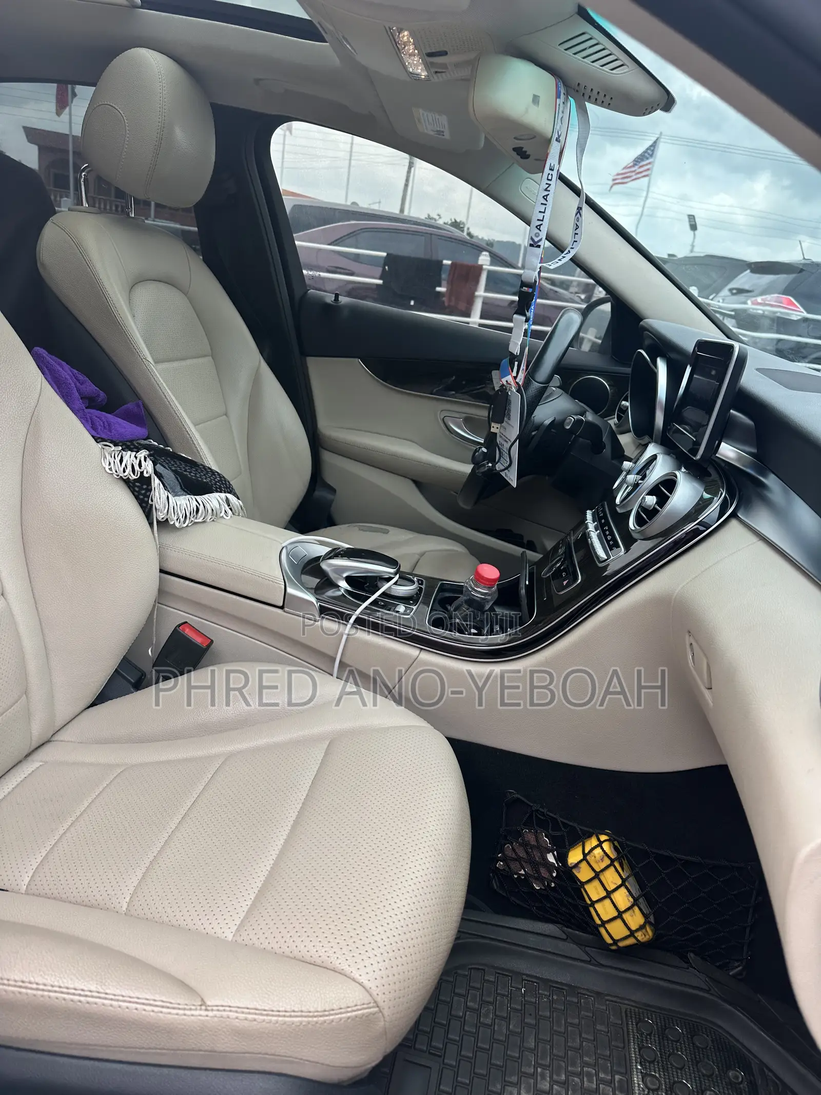 Mercedes-Benz C300 Luxury 4matic Sedan AWD (2.0L 4cyl 7A) 2017 White