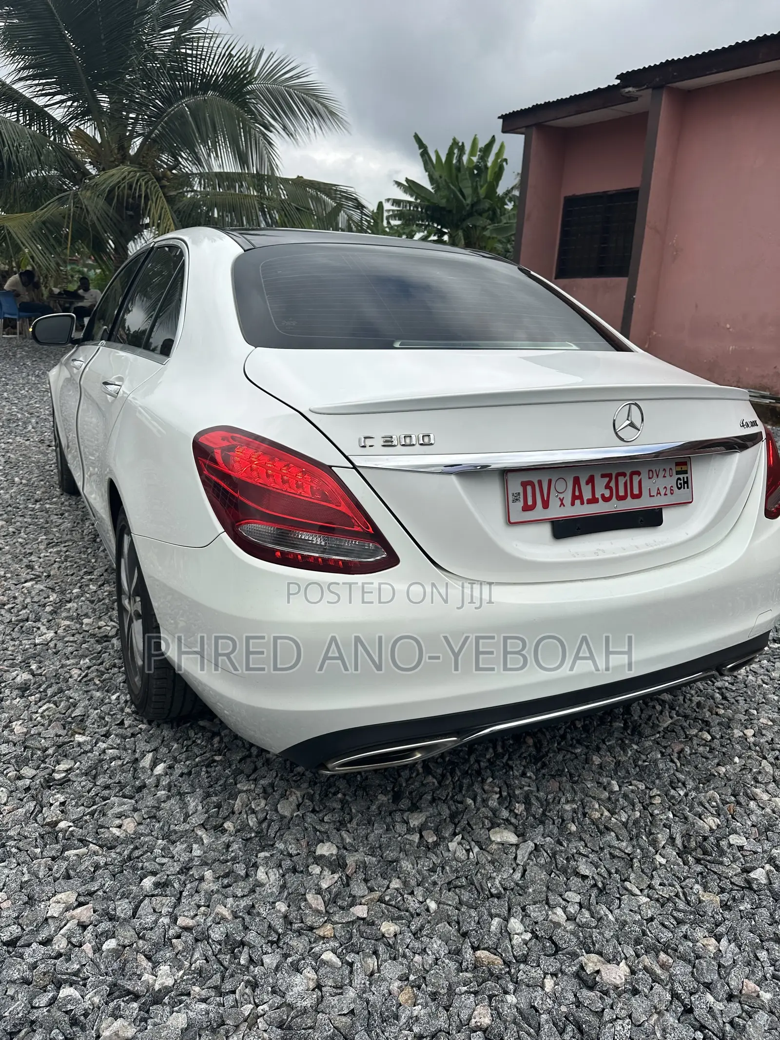 Mercedes-Benz C300 Luxury 4matic Sedan AWD (2.0L 4cyl 7A) 2017 White