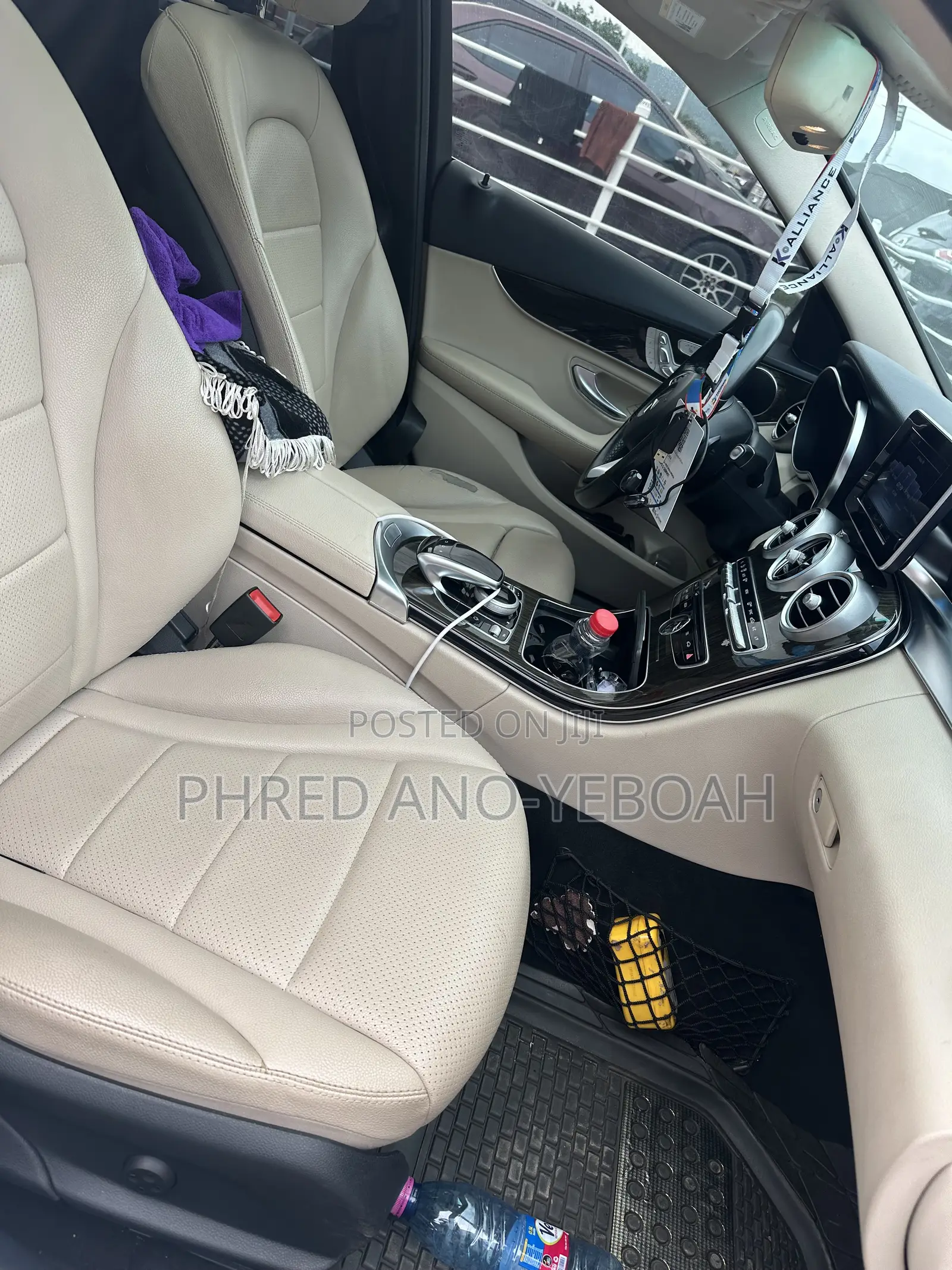 Mercedes-Benz C300 Luxury 4matic Sedan AWD (2.0L 4cyl 7A) 2017 White