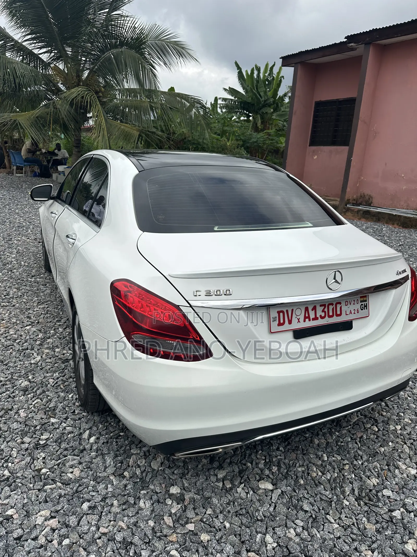 Mercedes-Benz C300 Luxury 4matic Sedan AWD (2.0L 4cyl 7A) 2017 White