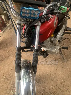 Royal RY125 2021 Red