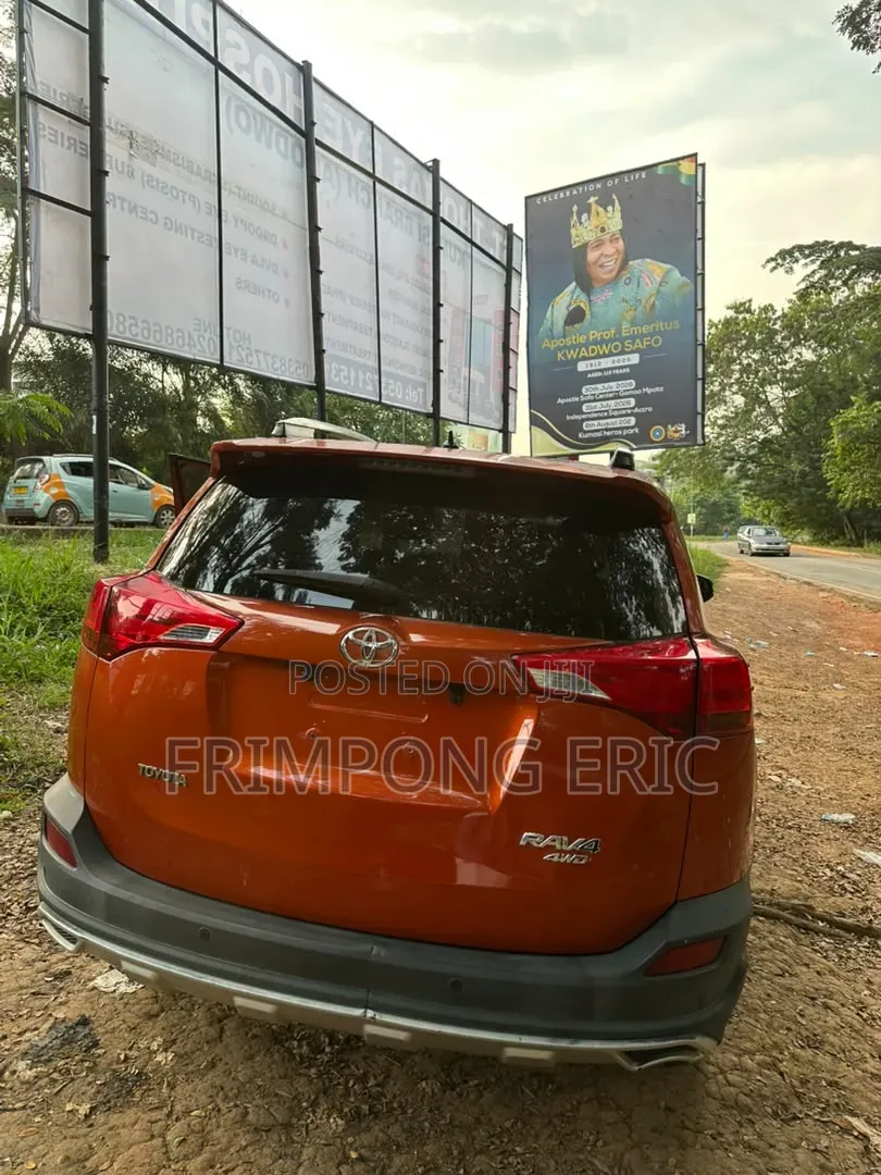 Toyota RAV4 2013 Red