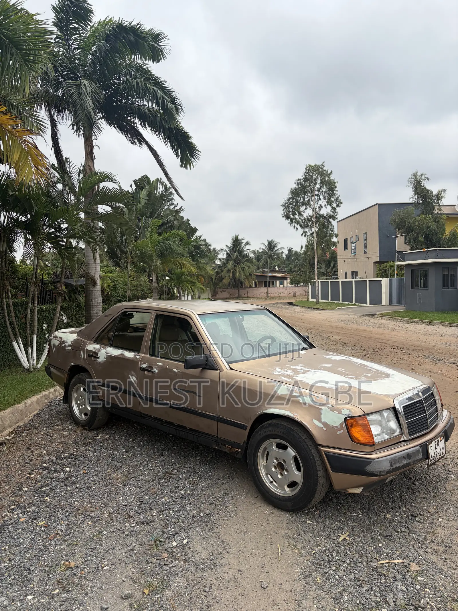 Mercedes-Benz W124 1996 Gray