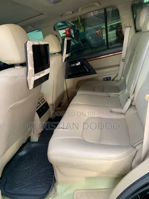 Toyota Land Cruiser 2016 Black