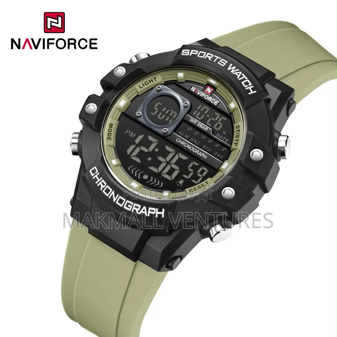 Naviforce Chronograph Sports Watch (NF 6102)