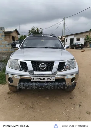 Nissan Frontier 2013 Silver