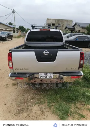 Nissan Frontier 2013 Silver