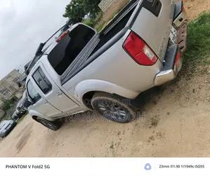 Nissan Frontier 2013 Silver