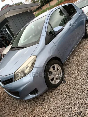 Toyota Vitz 2014 Blue