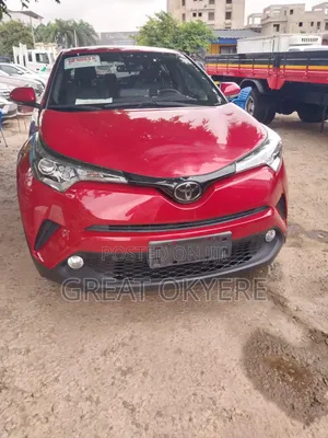Toyota C-HR XLE FWD Sport Utility (2.0L 4cyl 2AM) 2018 Red