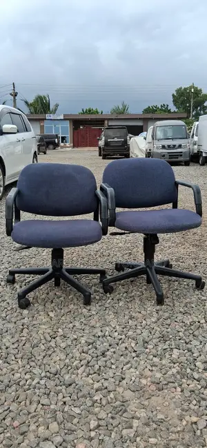 Swivel Office Chair ( American Used)