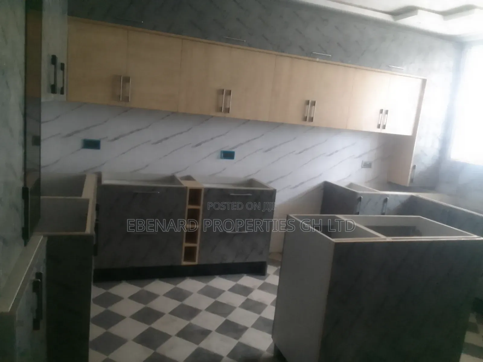 5bdrm House in Ebenard Properties, Baatsona Total for rent
