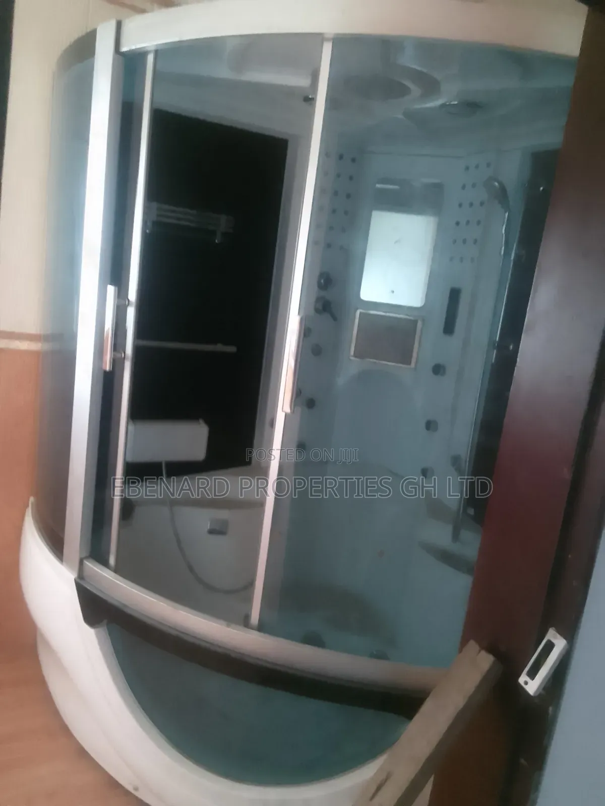 5bdrm House in Ebenard Properties, Baatsona Total for rent