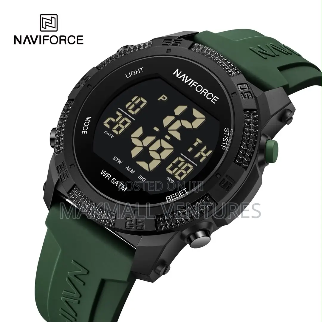 Naviforce Sports Watch (NF 7104)