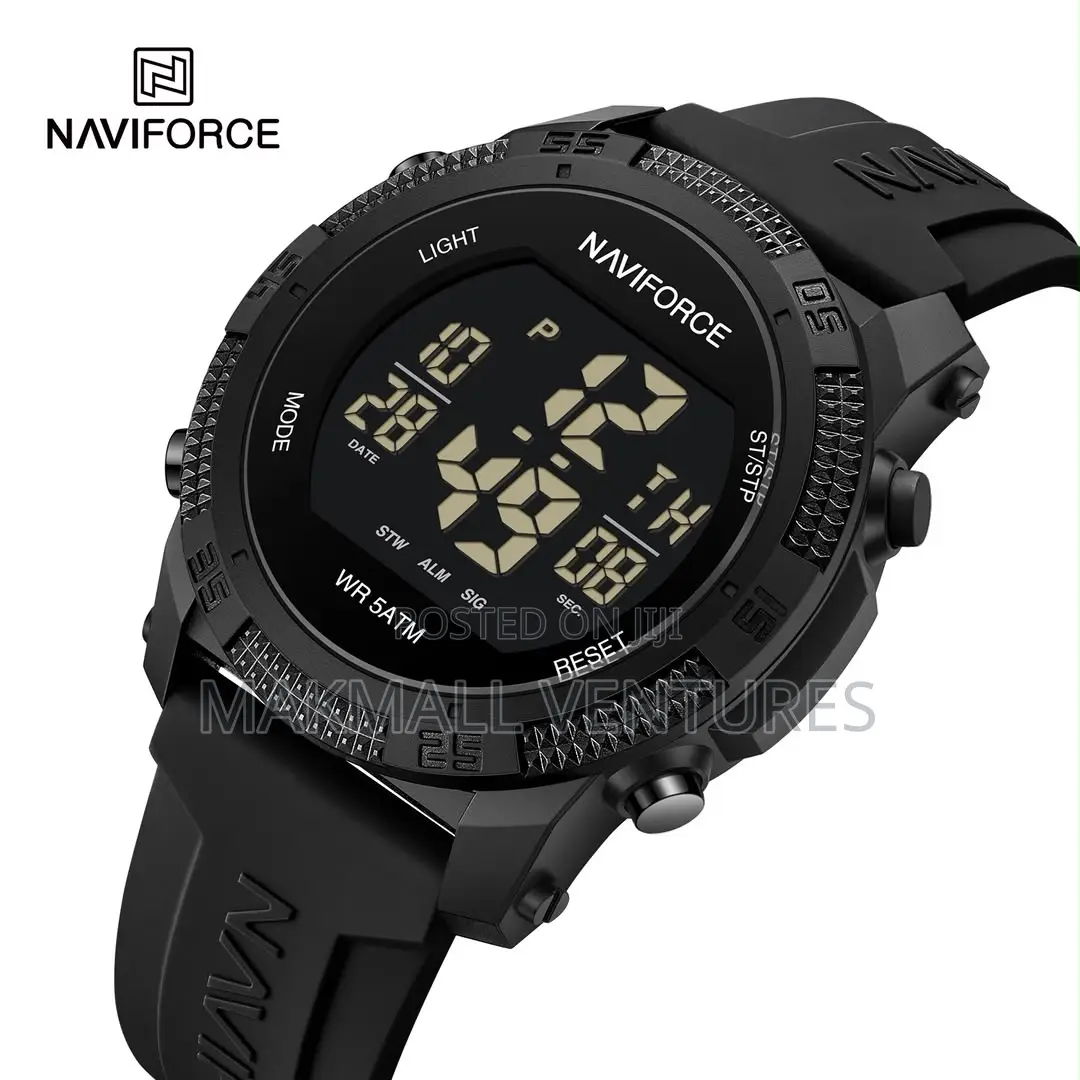 Naviforce Sports Watch (NF 7104)