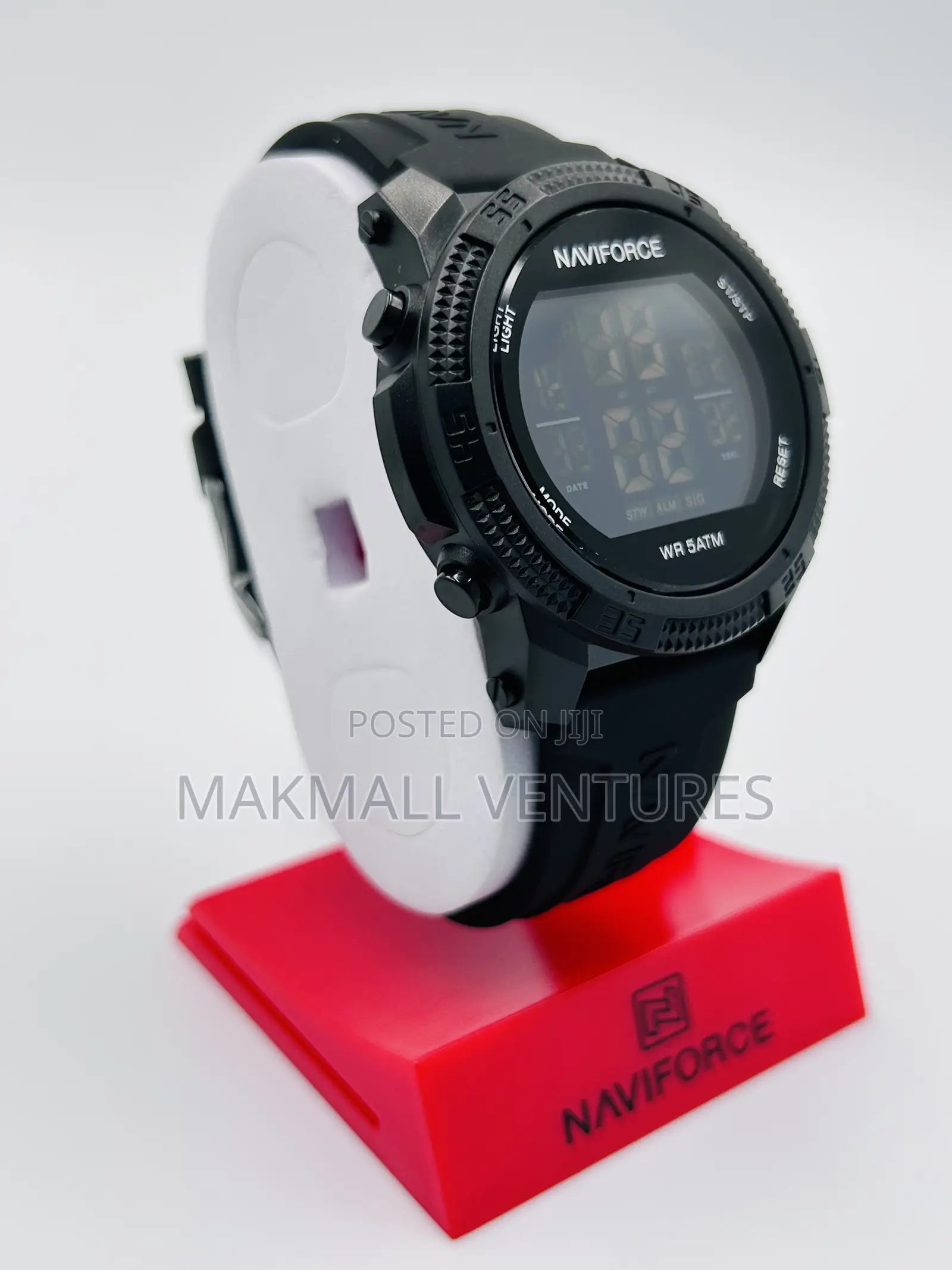 Naviforce Sports Watch (NF 7104)