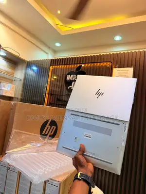 New Laptop HP EliteBook 830 G9 16GB Intel Core i5 SSD 256GB