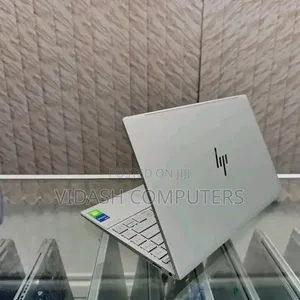New Laptop HP Pavilion 13 16GB Intel Core i7 SSD 512GB