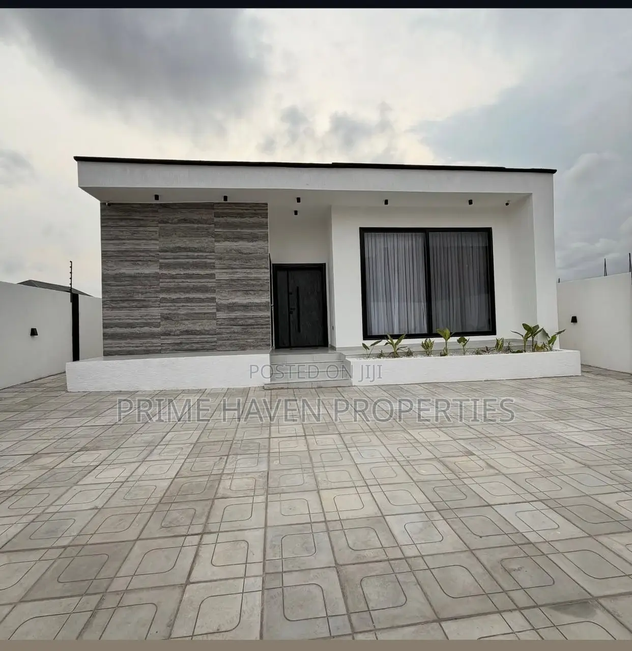 3bdrm House in Spintex for sale