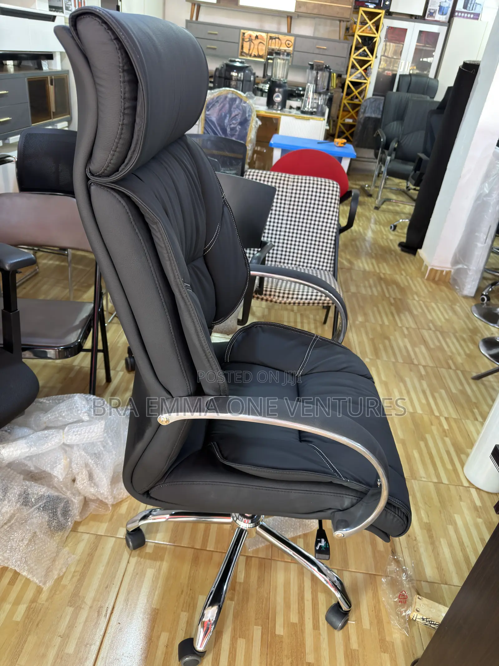 Luxury Executive Office Chair – Brand New