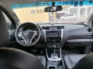 Nissan Navara 2020 Gray