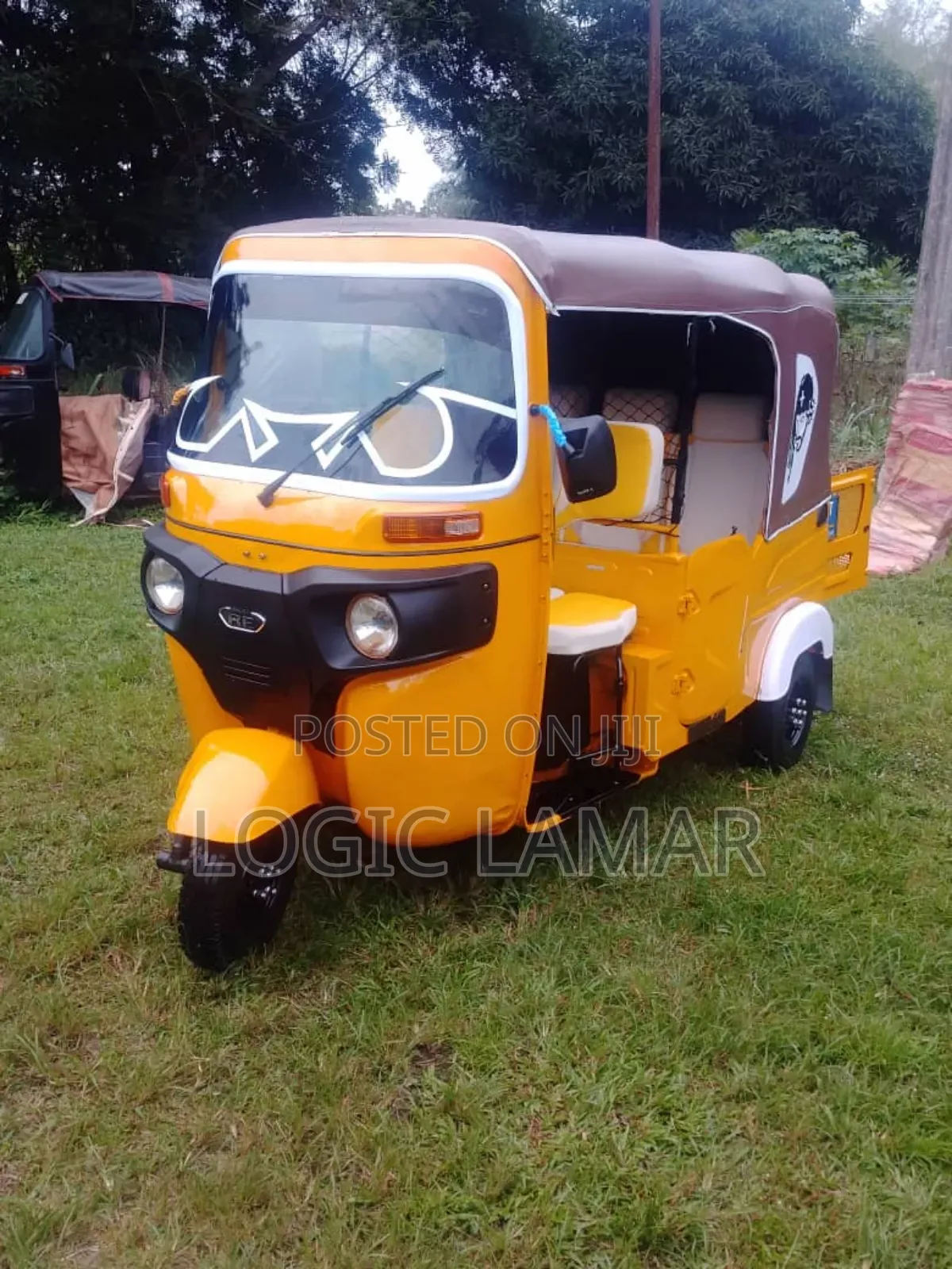 Bajaj RE 2025 Yellow